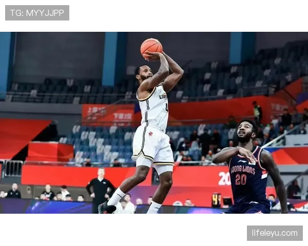 战术犯规的判罚标准与裁判介入时机详解