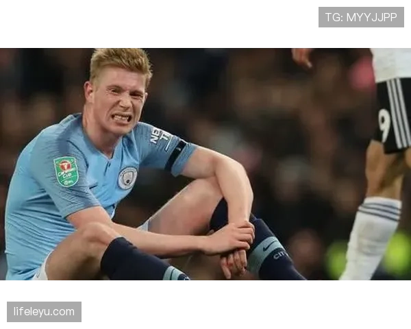 德布劳内在强强对话中的表现稳定性解析：关键指标与影响因素