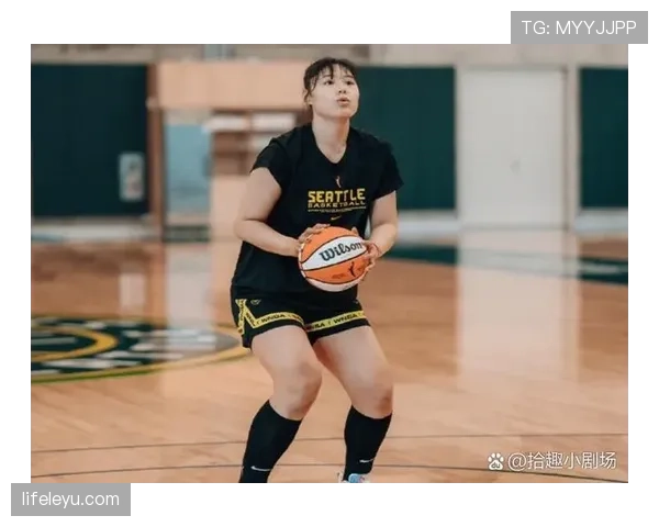 李月汝在WNBA省吃俭用，回国一顿火锅就花掉半个月工资