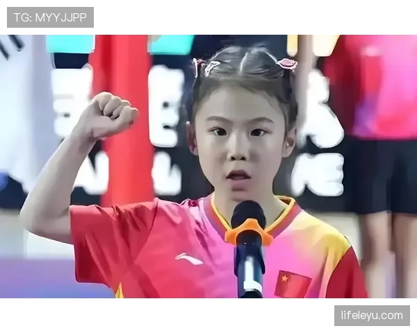 王楠赛场像冰山女王，脱下战袍瞬间变隔壁大妈